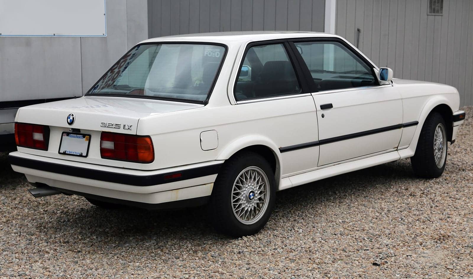 White BMW 325iX two-door (facelift), rear three-quarter view